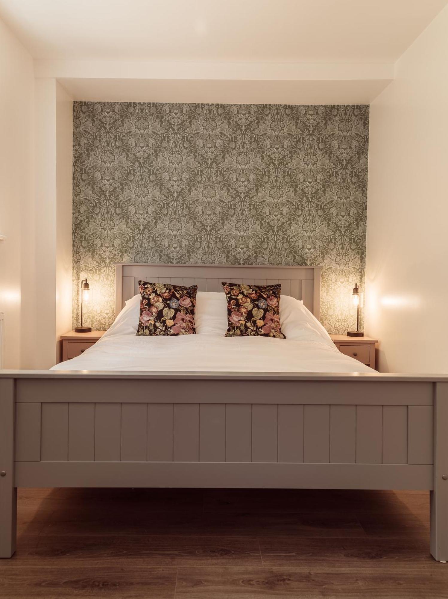 Lowbell House London Colney エクステリア 写真