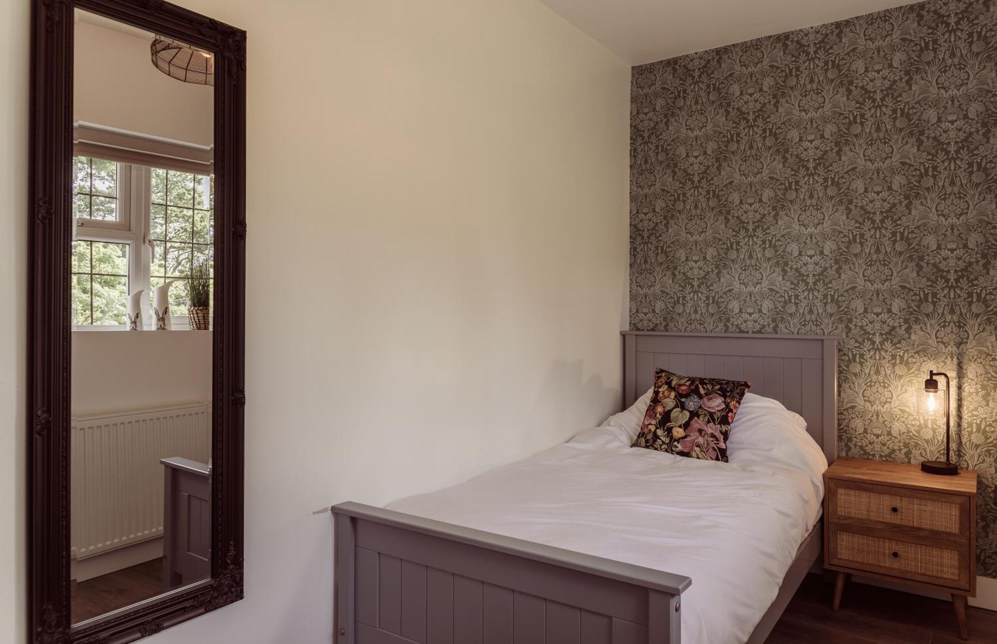Lowbell House London Colney エクステリア 写真